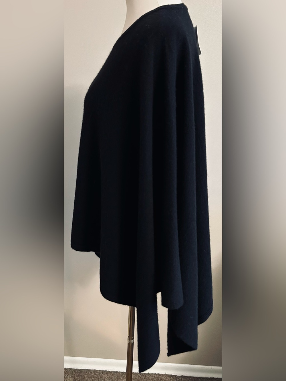 NWT- Note di Anita Crew Neck Cashmere, Marino Wool Poncho